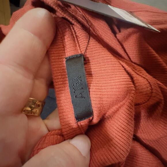 ATM Anthony Thomas Melillo Spice Red Ribbed Sleeveless Tee Top Size Small NWT - Picture 6 of 9